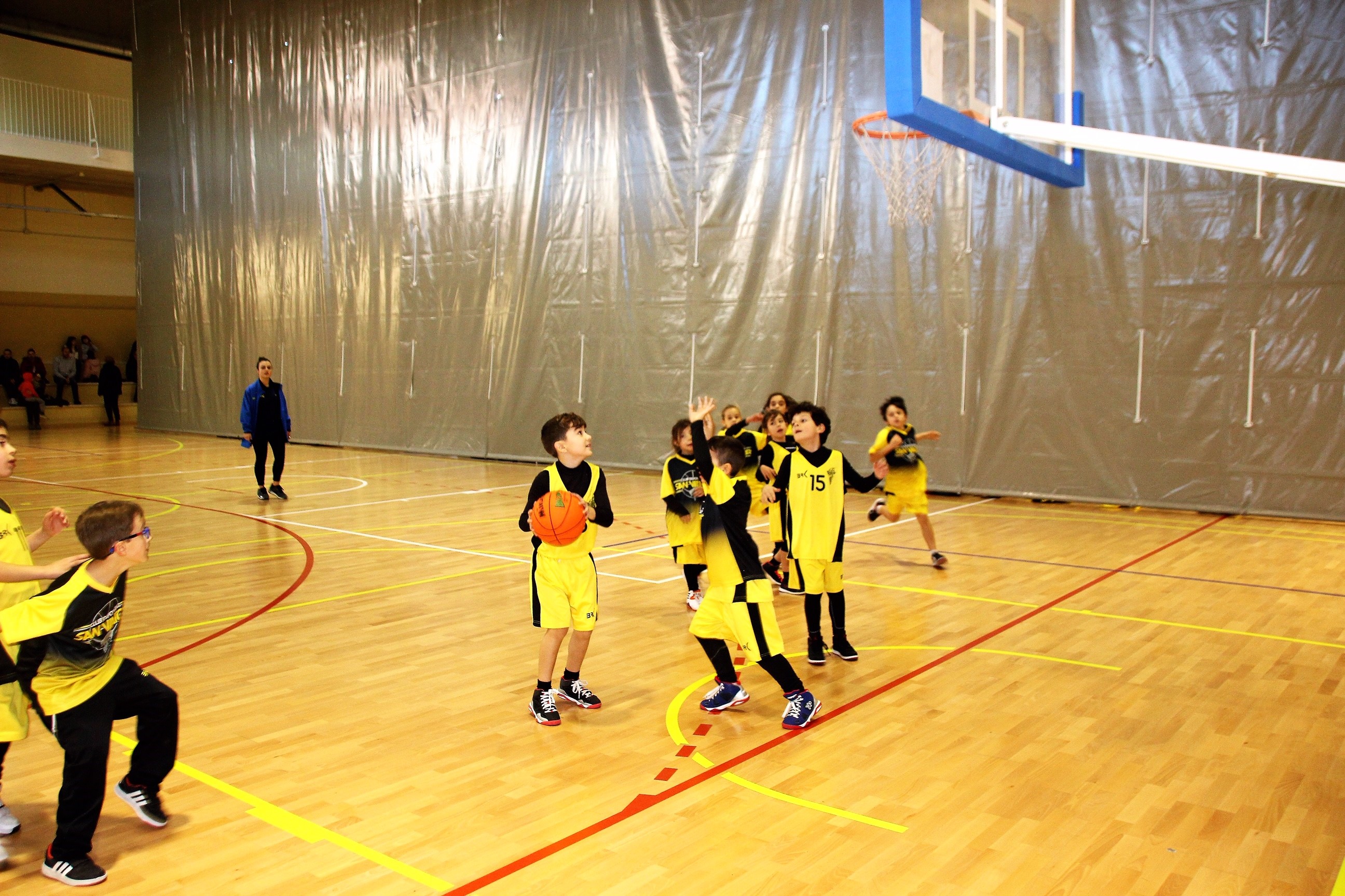 chicos en san jorge madrid club baloncesto