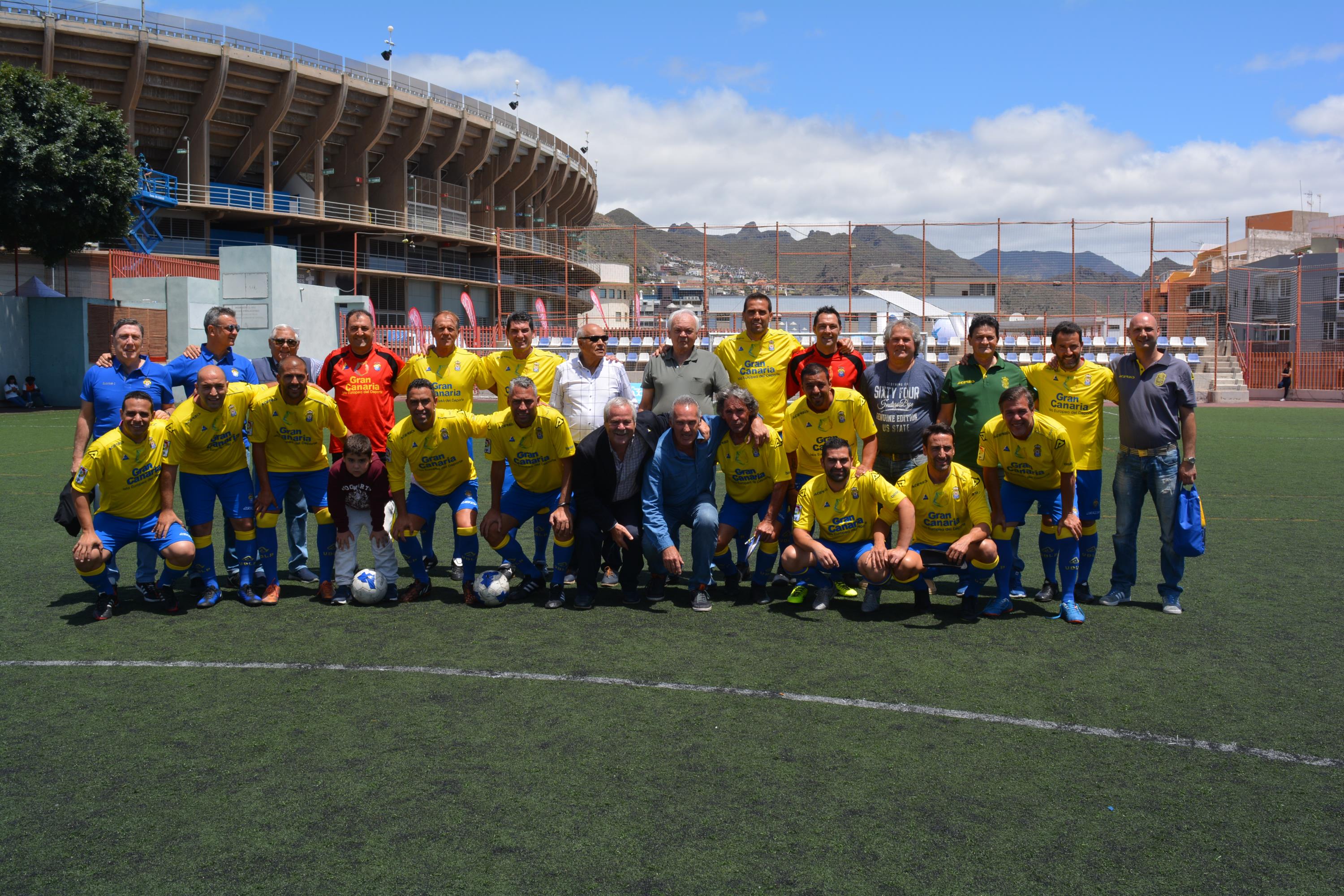 NUESTRA ASOCIACIÓN SE  ADJUDICA EL DERBY DE VETERANOS EN TENERIFE